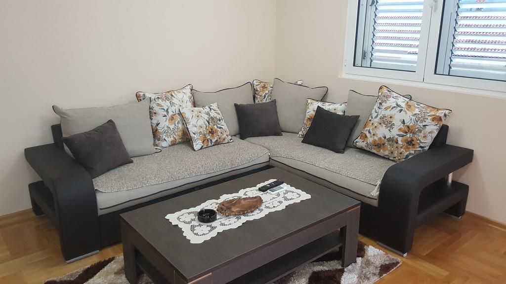 Nikolina Apartments Котор Экстерьер фото