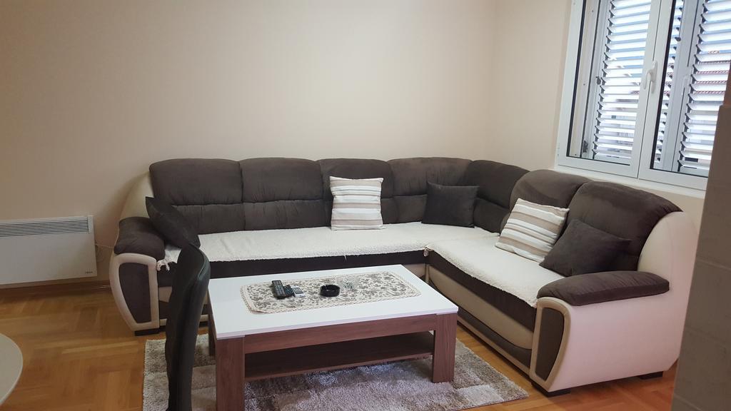 Nikolina Apartments Котор Экстерьер фото